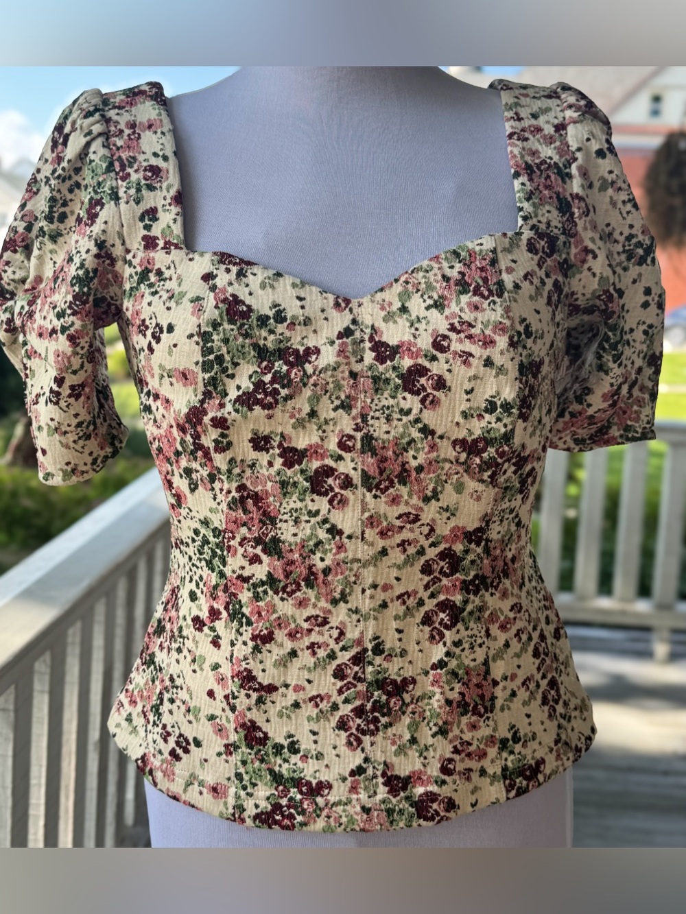 Maeve Cream Floral Sweetheart Puff-Sleeve Blouse